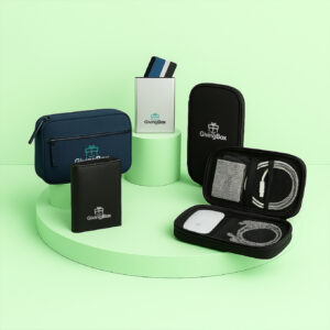 Estuches y portadocumentos personalizados con logo corporativo.